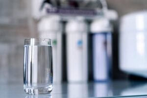 Ósmosis inversa doméstica: la tecnología que garantiza agua pura en tu hogar